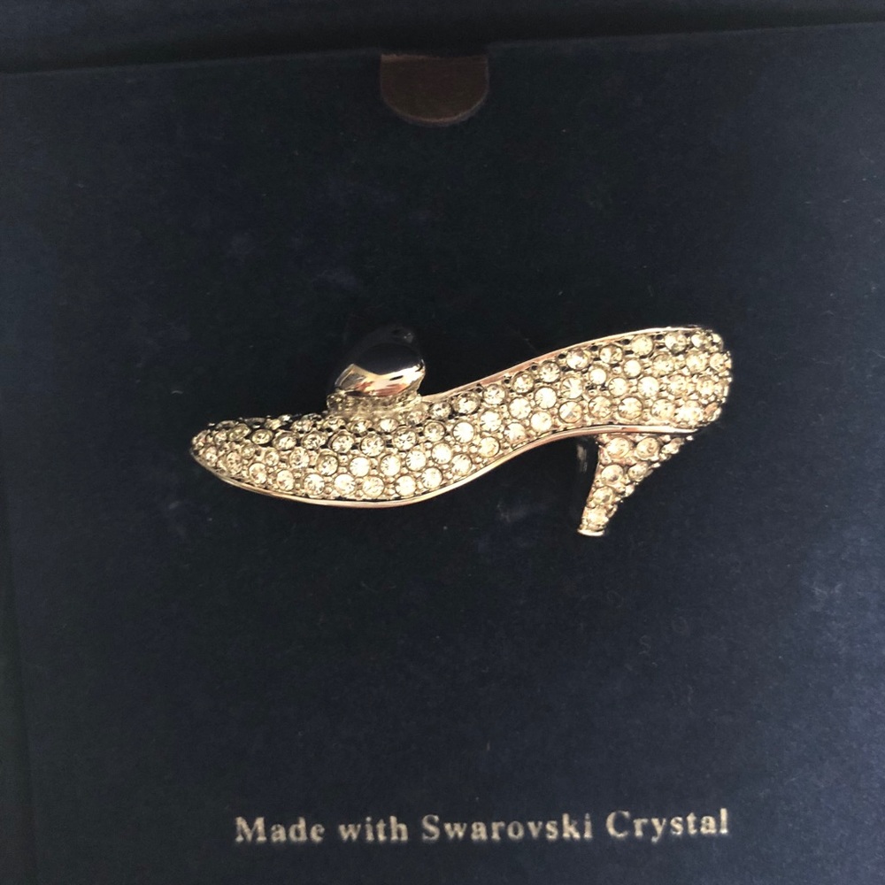 Swarovski  Disney Cinderella Slipper Pin/Brooch - Picture 2 of 9